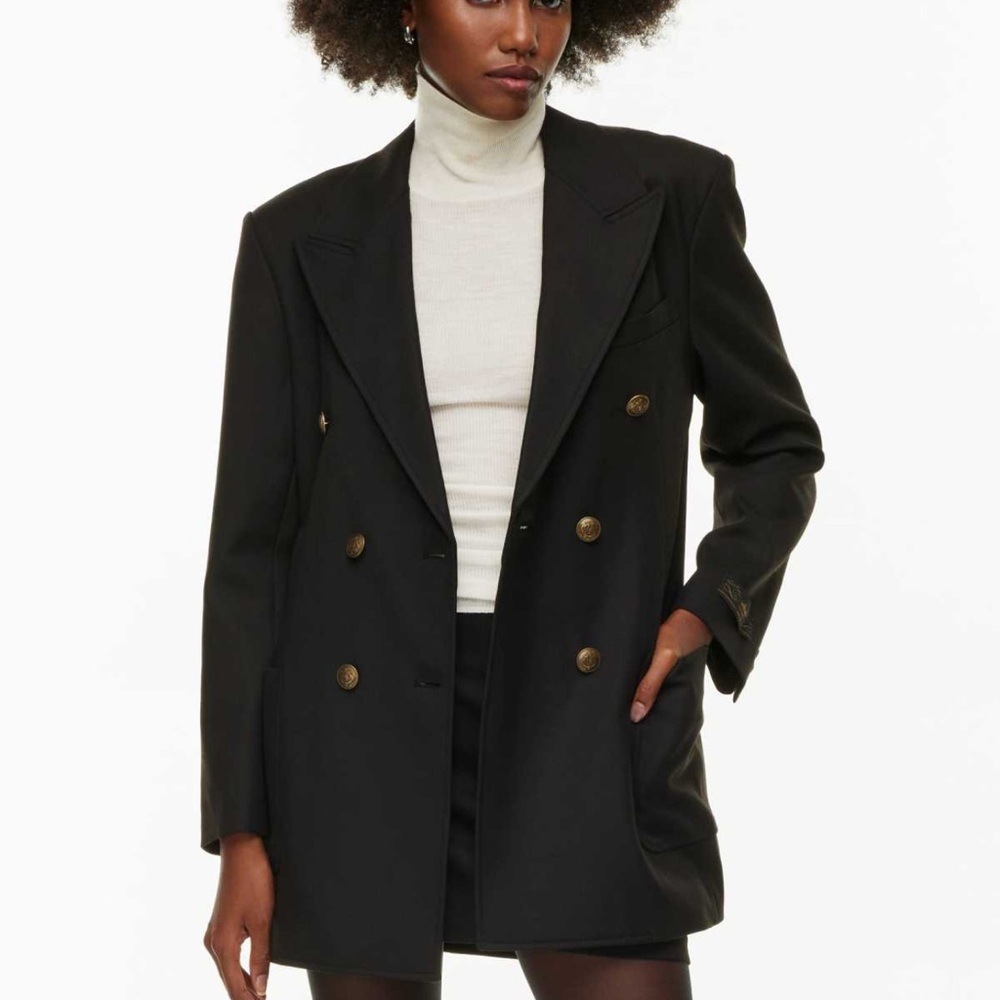 Allegro Blazer
Double-breasted relaxed twill blazer